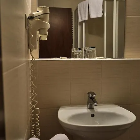 Hotel Uzhgorod 3* Oezjhorod