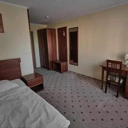 Hotel Uzhgorod 3* 우주고로트