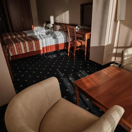 Hotel Uzhgorod 3*
