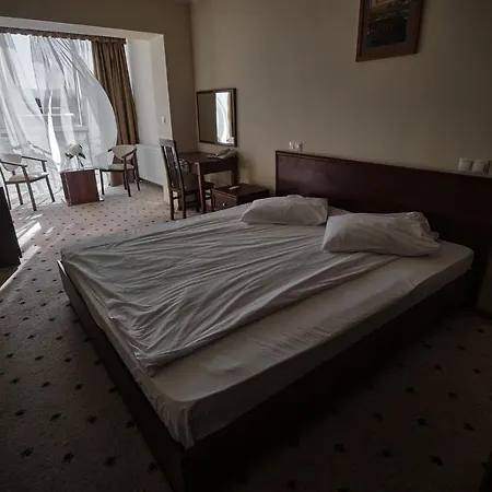 Hotel Uzhgorod 호텔