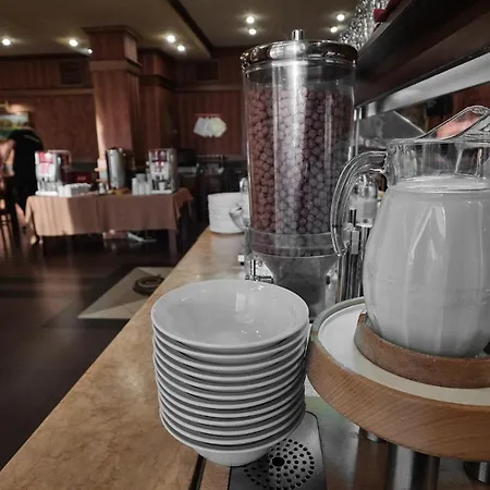 Hotel Uzhgorod 3*