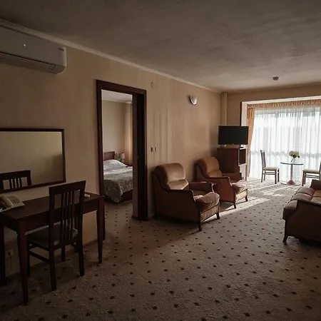 Hotel Uzhgorod 3*