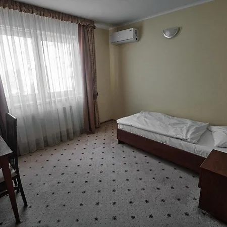 Hotel Uzhgorod 호텔