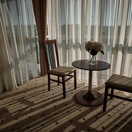 호텔 Hotel Uzhgorod 우주고로트